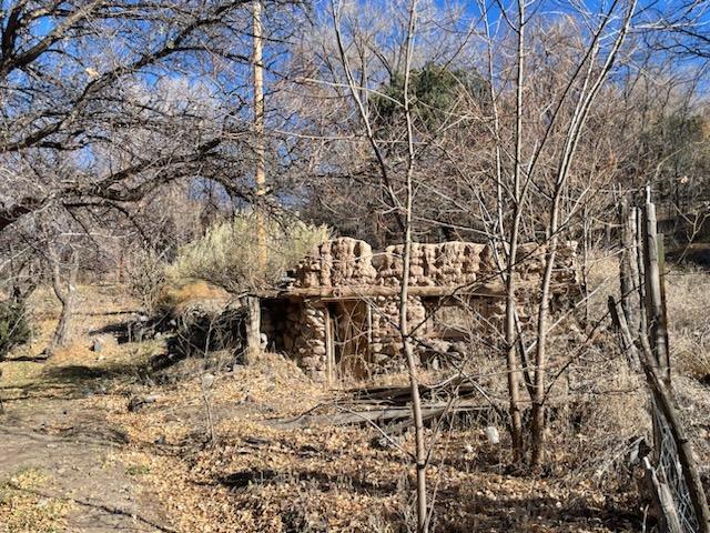 Older historic house (late 1700s or early 1800s) at Abiquiu.