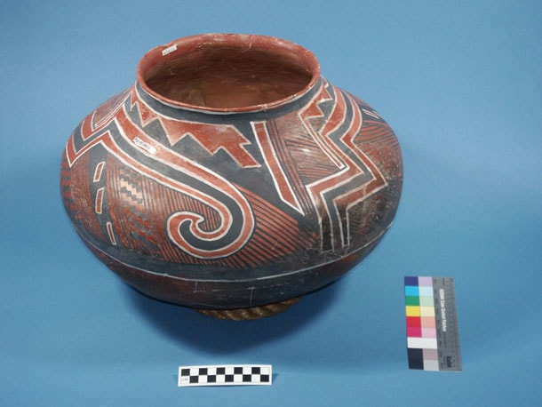 Maverick Mountain series pottery, like this example from the Safford area, is common at the 3-Up site but completely absent at Fornholt. This is a local “imitation” of Kayenta/Tusayan pottery. Photo courtesy Eastern Arizona College.