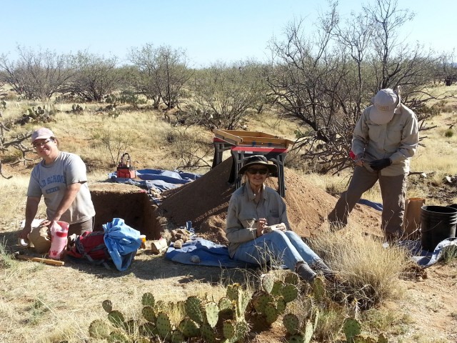 Edge of Salado volunteers. Photo by Lewis Borck.