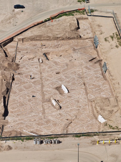 Archaeologists from Desert Archaeology, Inc., working at an important Early Agricultural site–can you spot them?–near I-10 and Ina Road in Tucson, AZ. Photo (c) Henry D. Wallace.