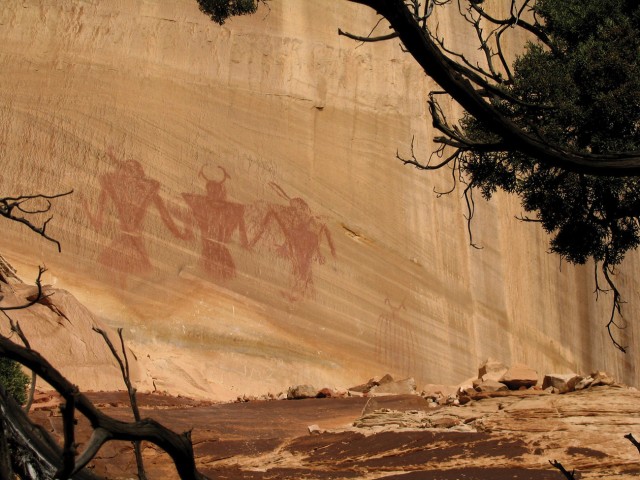 Pictograph, Calf Creek. Photo by Troy Scotter.