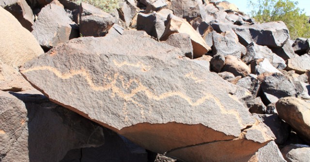 Petroglyph in the proposed Great Bend of the Gila National Monument