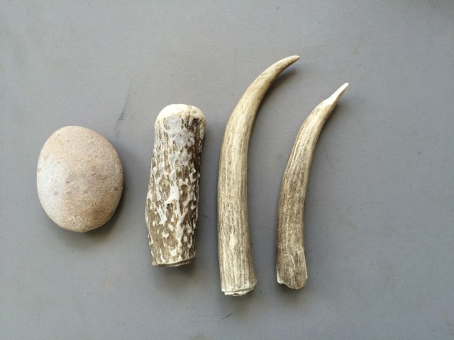 Flintknapping Set to the Left