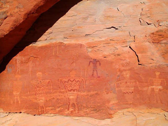 Composite pictograph/petroglyphs in the San Juan Anthropomorphic Style of the Basketmaker Tradition. Image: RE Burrillo