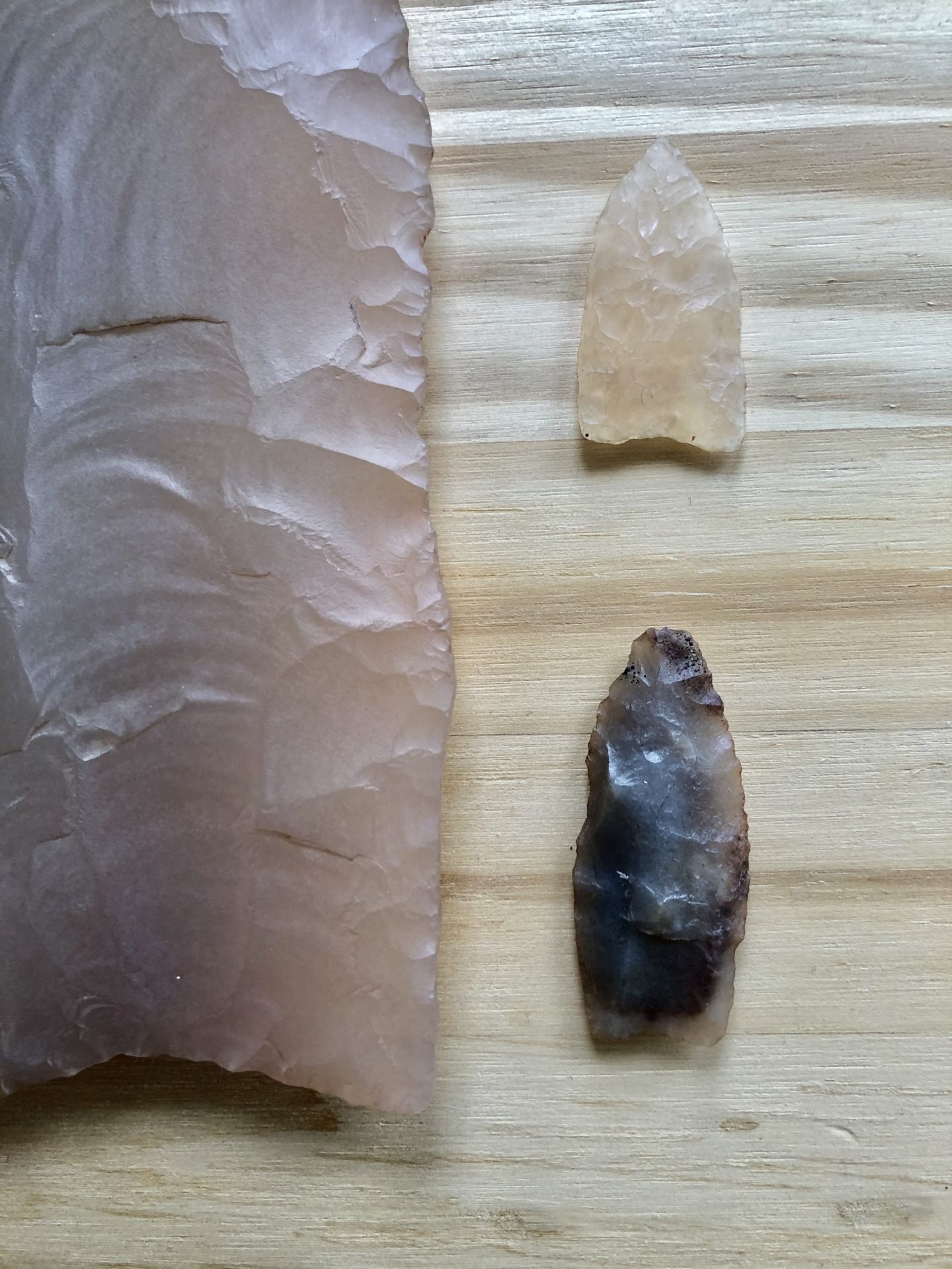 Authentic Clovis or Modern? Belonged to an old relative but feel like it's  too good to be true. How can we tell? : r/Arrowheads