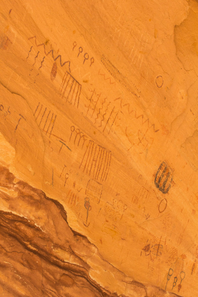 These paintings have been attributed to the Abstract Archaic style but share some similarities seen in later Basketmaker rock art. The Bears Ears provides an opportunity to understand some of the complexities of rock art affiliation. © Jonathan Bailey